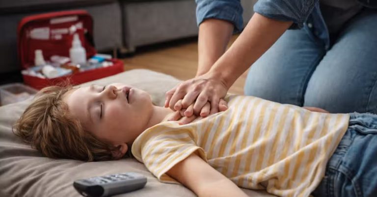 Erste Hilfe Am Kind – Die Wichtigsten Maßnahmen Bei Kindernotfällen